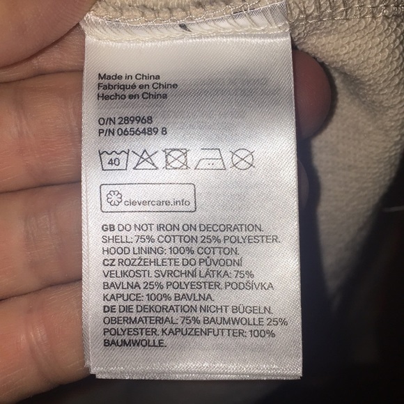 🎁 Hoodie by DIVIDED (H&M) - Picture 7 of 7